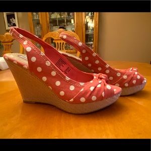 American Eagle Polkadot sandal wedges